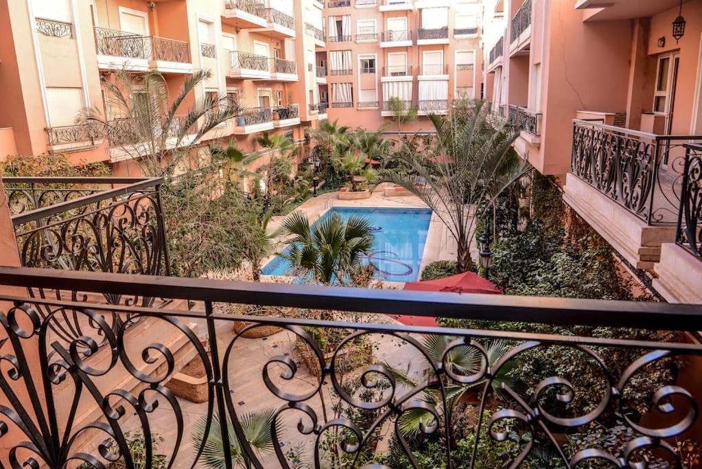 Beautiful, Great Equipped 122 M Holiday Apartment Near Majorelle Garden And Gueliz With Pool Views And A Large Balcony And Terrace 马拉喀什 外观 照片