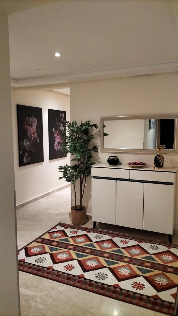Beautiful, Great Equipped 122 M Holiday Apartment Near Majorelle Garden And Gueliz With Pool Views And A Large Balcony And Terrace 马拉喀什 外观 照片